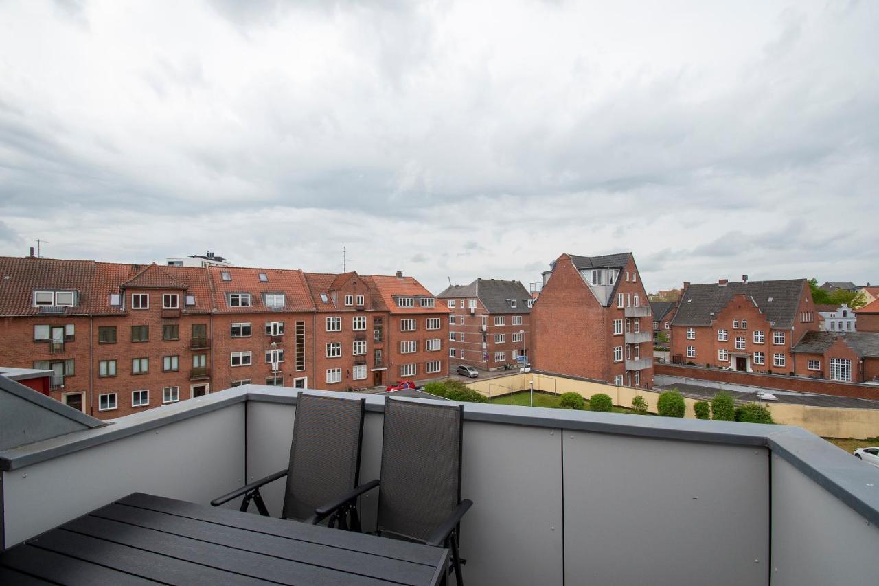 Stylish Two Floor Deluxe Apartment - 2 Bedroom Sønderborg Exterior foto
